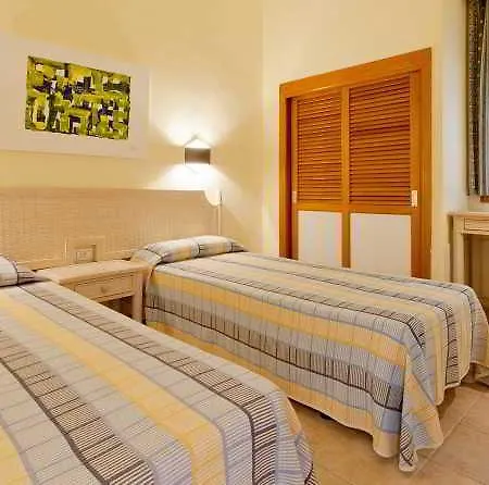 ホテル Livvo Dunagolf 4*
